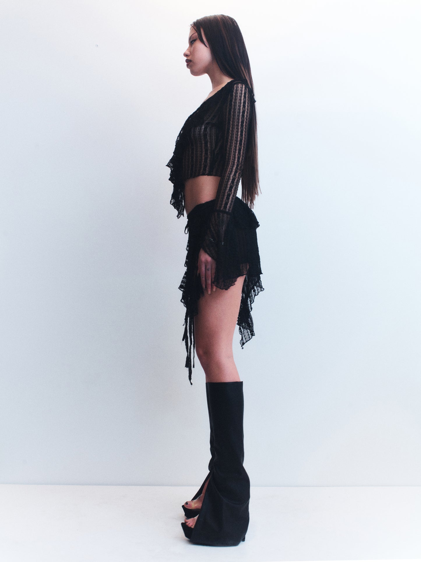9. BLACK ZIDA SKIRT