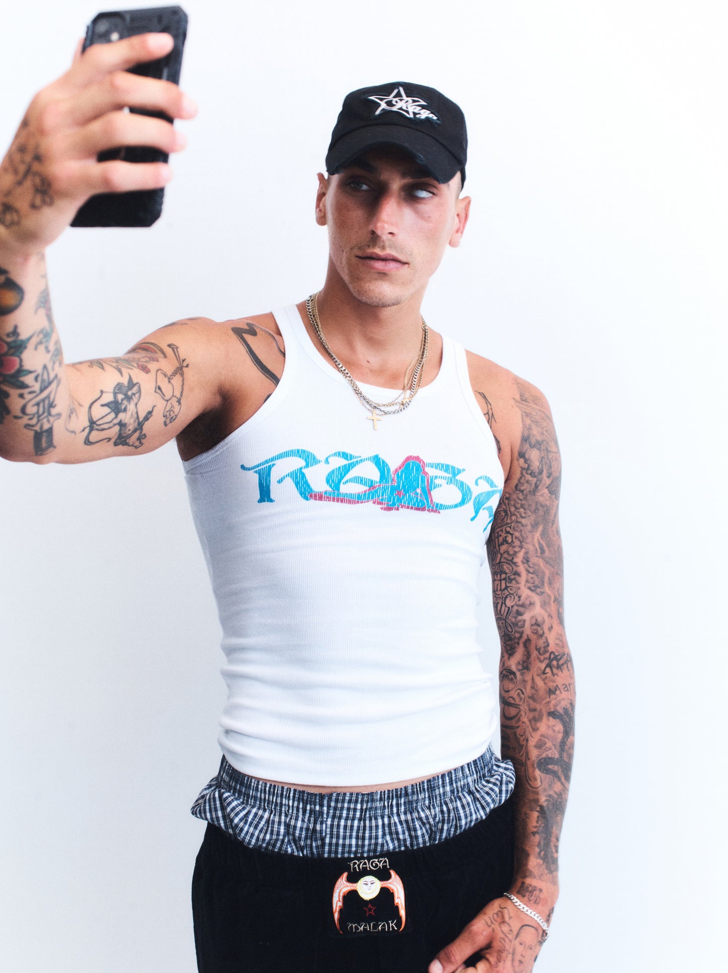 L. BLACK STAR TRUCKER HAT
